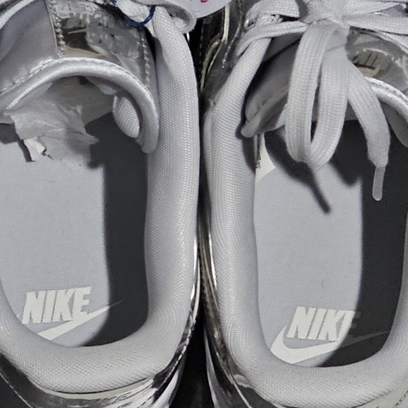 Nike  Air Force 1 SP 'Liquid Metal - Chrome' CQ6566-001 Size M 10.5 & W 12 New - Picture 2 of 10